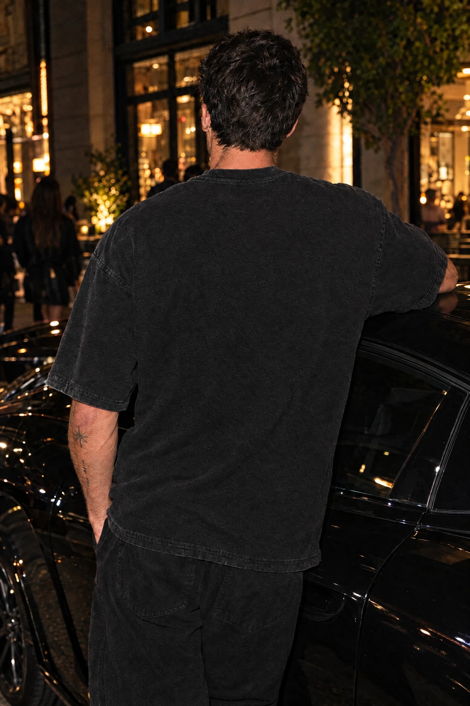 Blank STRTWRZ tee from behind, ready for your text